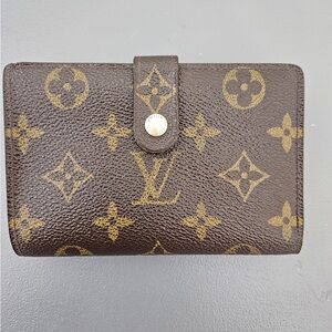 Authentic Louis Vuitton Brown Monogram Kisslock Wallet